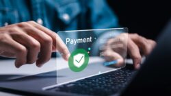 Online payment. | Newsreel