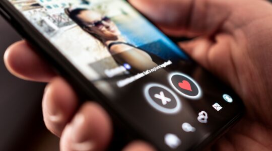 Dating app. | Newsreel