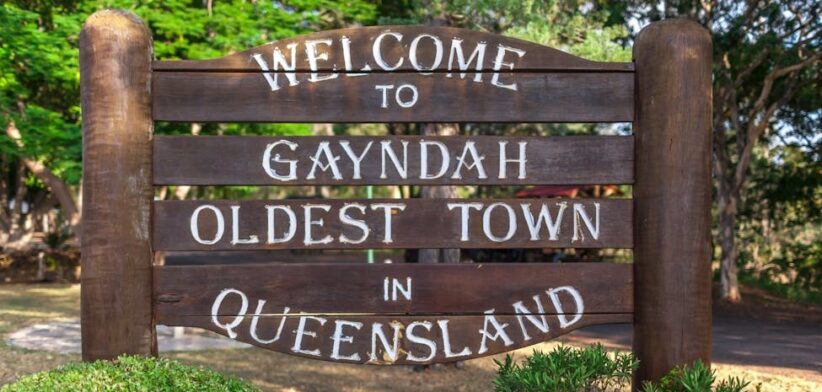 Gayndah sign, | Newsreel