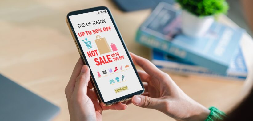 Online sale on mobile phone. | Newsreel
