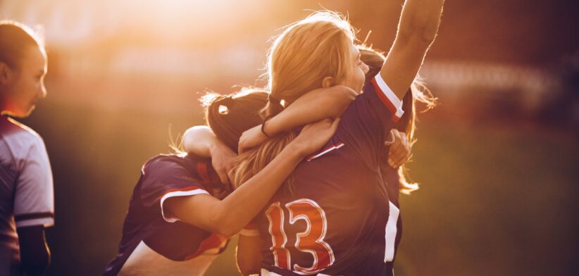 Sport team.| Newsreel