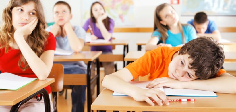 Bored and hot students in classroom. | Newsreel