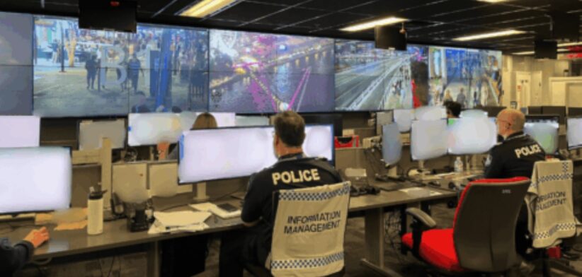 Queensland State Police Operations Centre. | newsreel