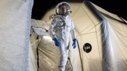 Analogue astronaut. | Newsreel