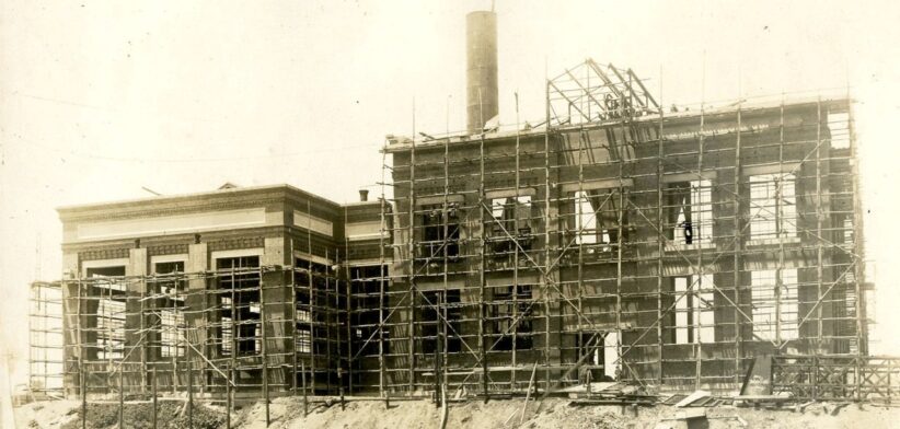 Brisbane Powerhouse being built. | Newsreel