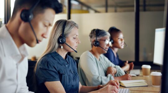 ATO call centre under fire from tax agents