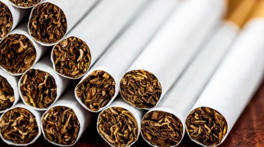 Cigarettes. | Newsreel