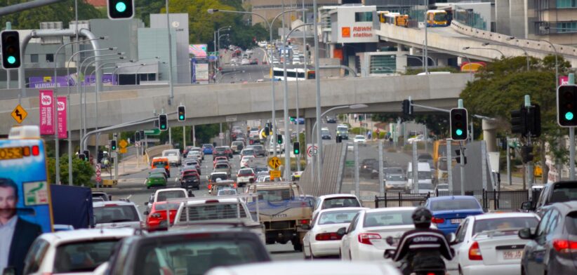 Traffic Brisbane. | Newsreel