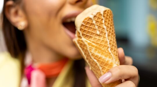 ice cream cone Free mixer