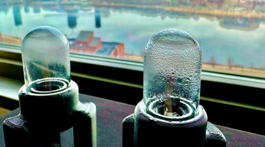 MIT-Water-Shaker01-press_0