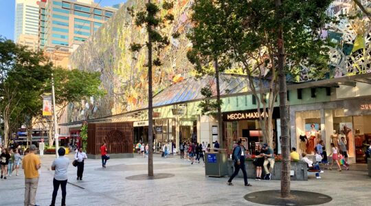 Queen Street Mall, Brisbane. | Newsreel