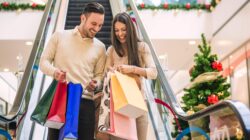 Couple Christmas shopping. | Newsreel