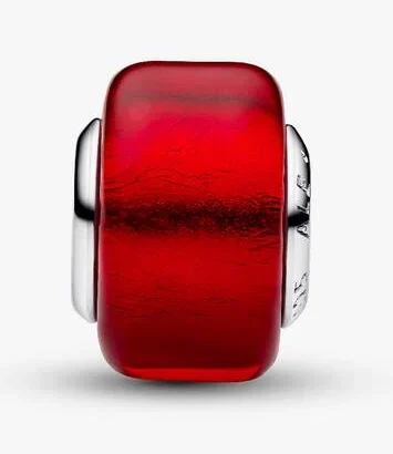 Red glass Murano charm from Pandora - Newsreel
