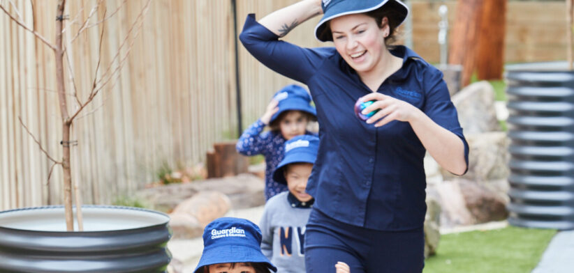 Active_running_group_outdoors_smiling_2