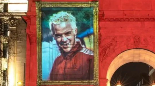 Familiar faces on Australian music charts