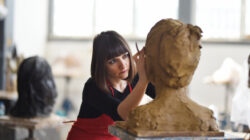 Creative Industries working conditions will be researched by the Federal Government - Newsreel