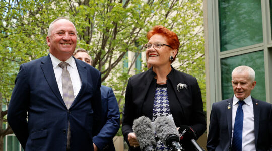 Pauline and Hanson and Barnaby Joyce from One Nation - Newsreel