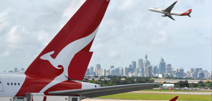 Qantas planes at Sydney Airport - Newsreel