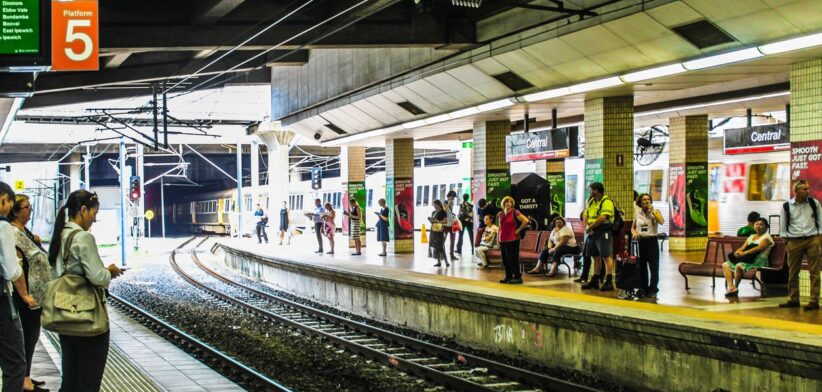 Brisbane Central Station - Newsreel