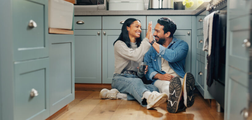 Housing resale profits hit 20 year high - Newsreel