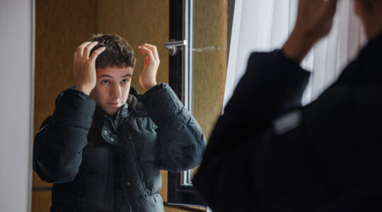 Looksmaxxing - Newsreel