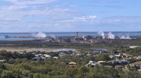 Boyne Smelters - Newsreel