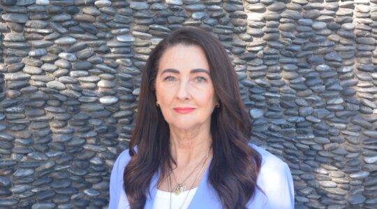 Carolyn Robinson Founder Beyond DV - Newsreel