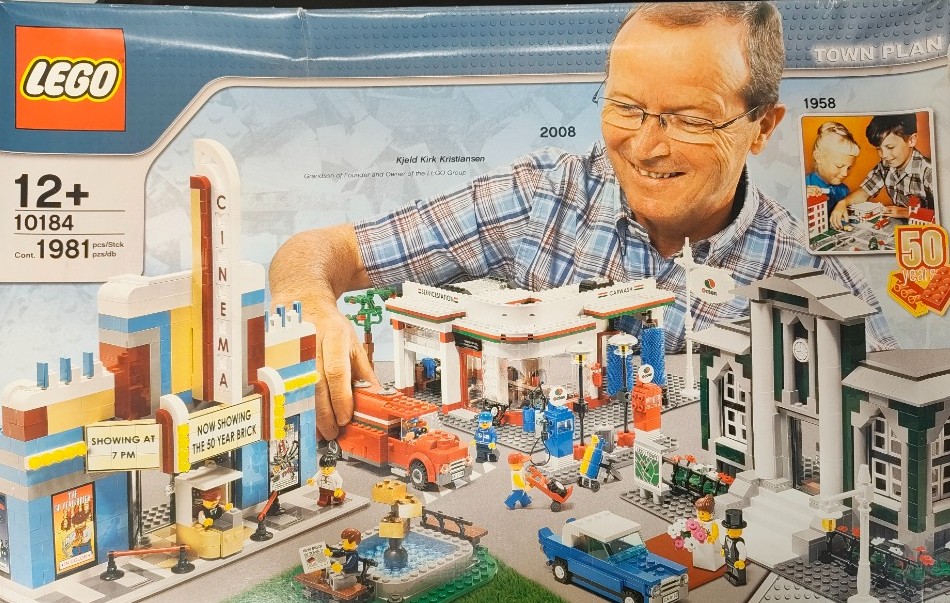 Lego Colltion Massive LEGO collection put up for auction – Newsreel