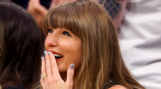 Taylor Swift matches Elvis and chases The Beatles