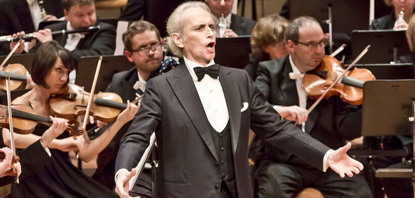Jose Carreras - Newsreel