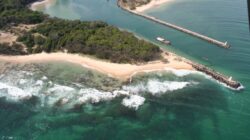 dredge-at-mooloolaba-harbour