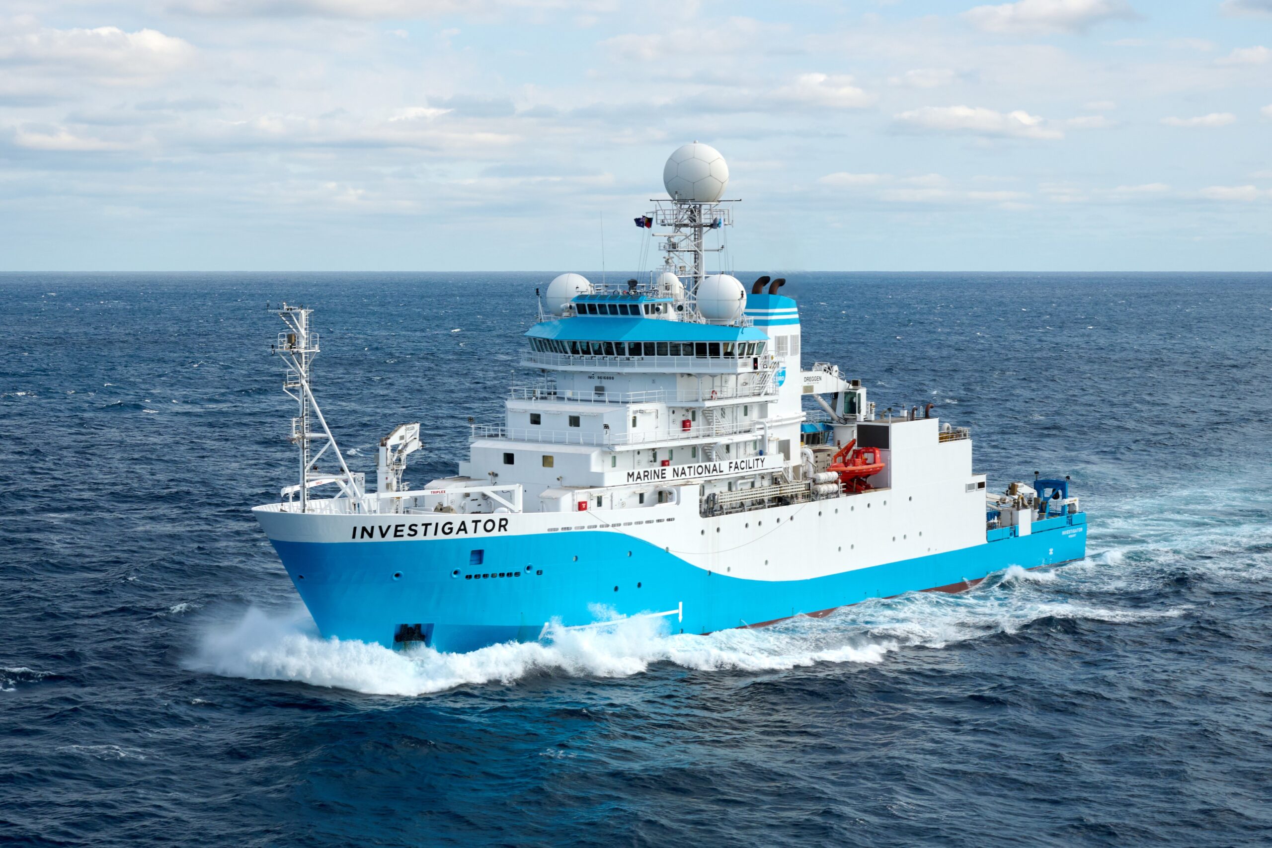 CSIRO-research-vessel-RV-Investigator-is-Australias-dedicated-ocean-research-vesselCSIRO