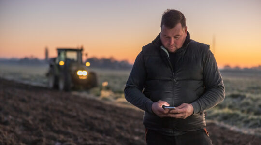 ACCC to explore gaps in regional mobile coverage