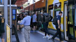 Gold Coast light rail - Newsreel
