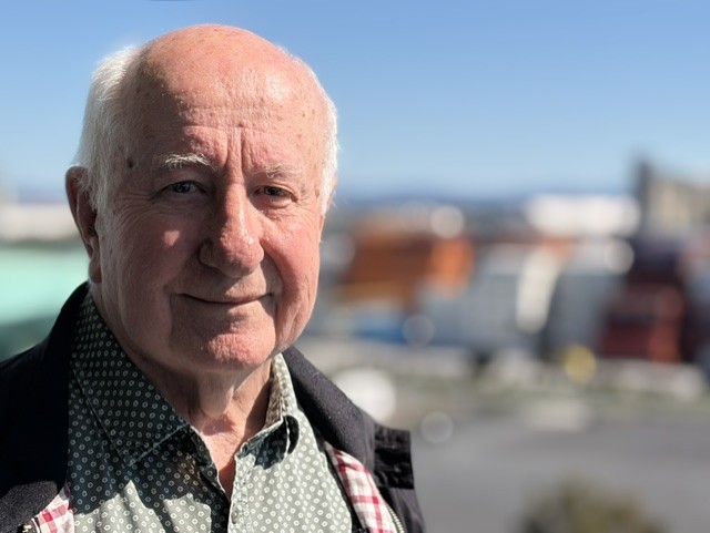 Historian Peter Ludlow - Port