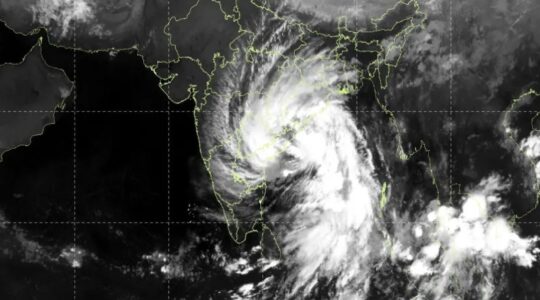 180,000 evacuated as severe cyclone closes on India