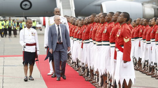 Island nations seek global help to stay above water