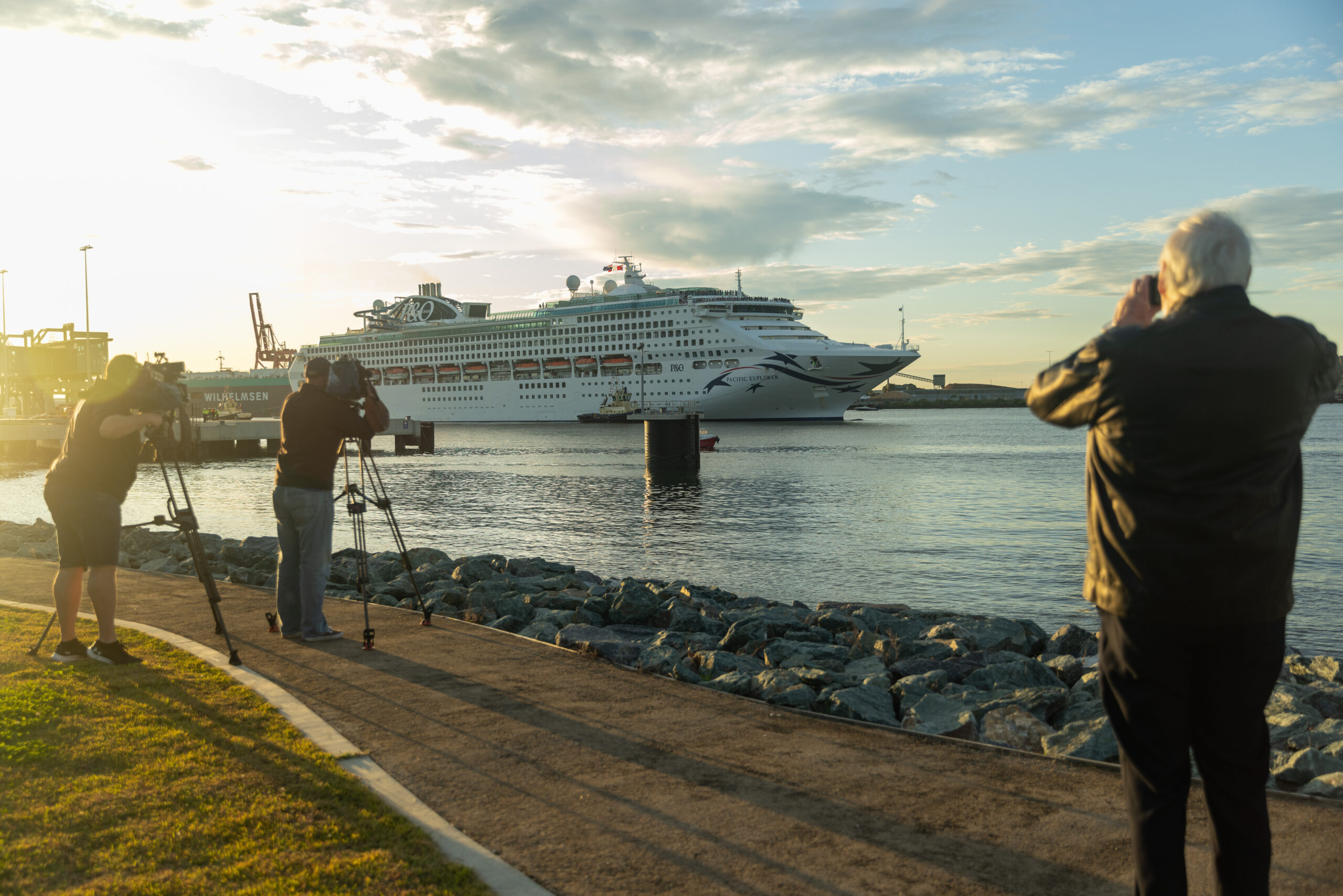 Media filming the first cruise ship arrival at the BICT (1)